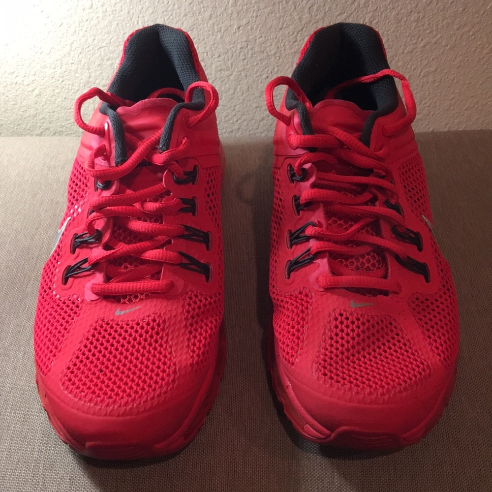 Nike AirMax size 8.5 Red. Good condition